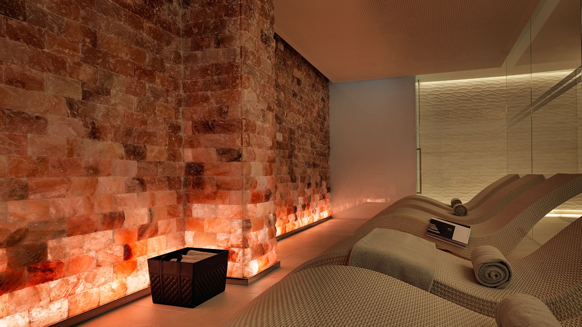 Соляна стіна в SPA-салоні